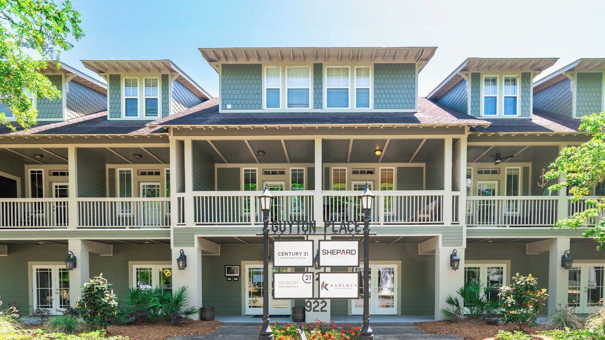 Biloxi Condo | Spacious 1 bed/1.5 bath for TDY Rentals!