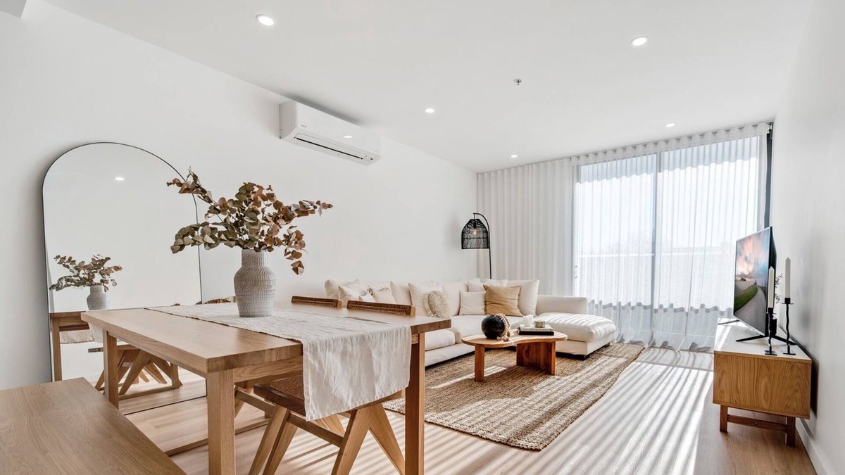 Narrabundah Apartment | Spacious 1-Bed Apartment with Gym, BBQ & Parking