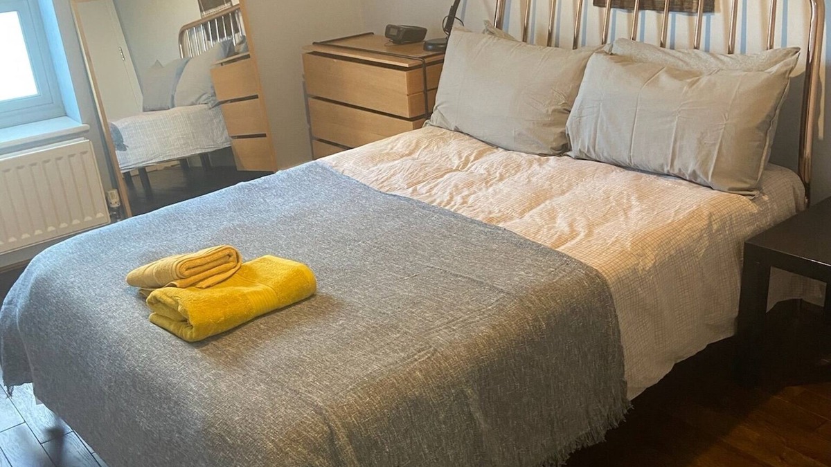 North Kensington Apartment | Spacious 1-bed flat in near Portobello Road
