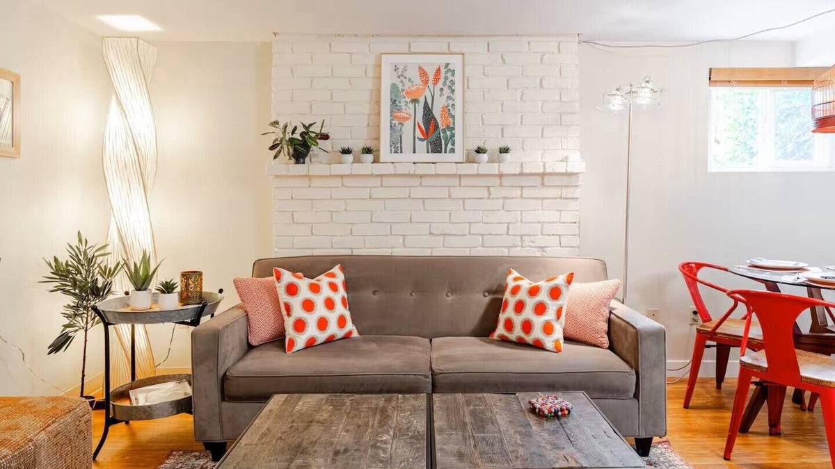 Ballard Apartment | Spacious 1-bedroom apartment, 10 minutes drive to Seattle Waterfront.