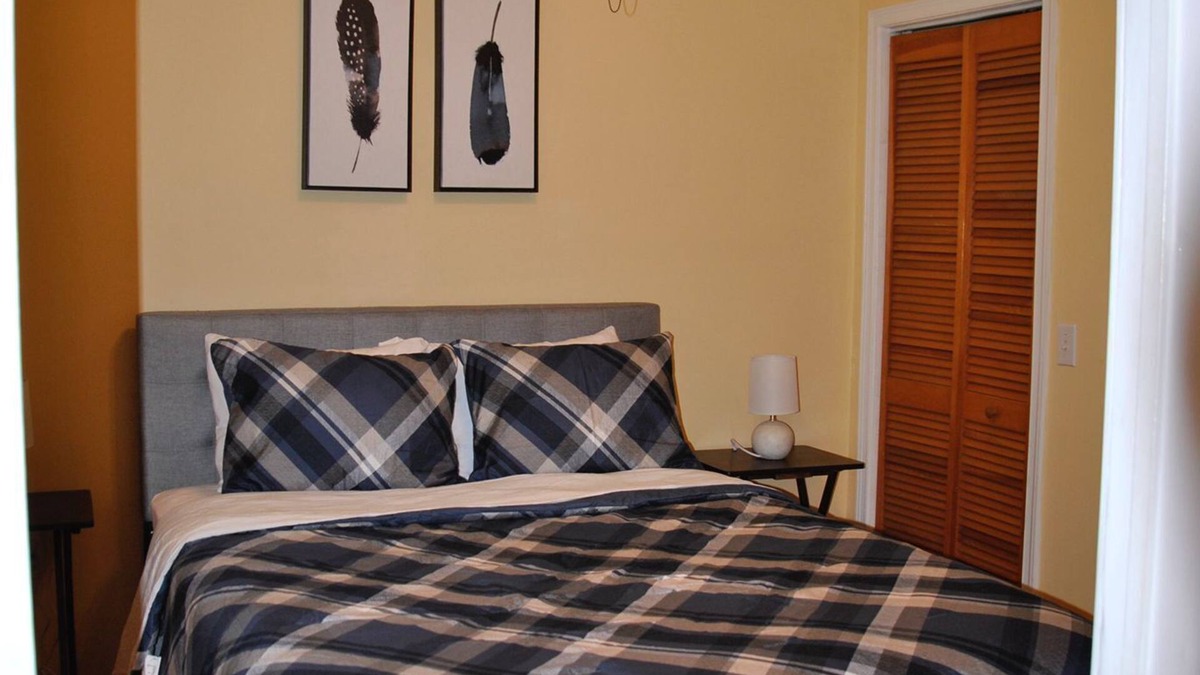 Elmira Heights Apartment | Spacious 1-bedroom apartment in charming Elmira with WiFi, AC