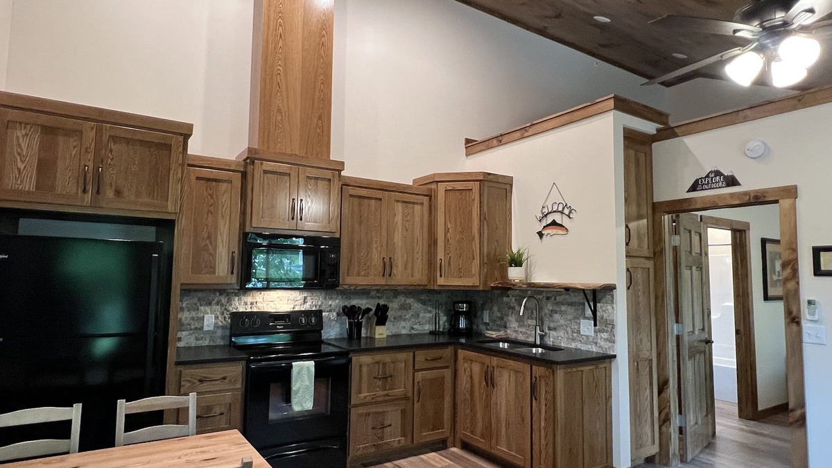 Branson Cottage | Spacious 1 bedroom Lake front property