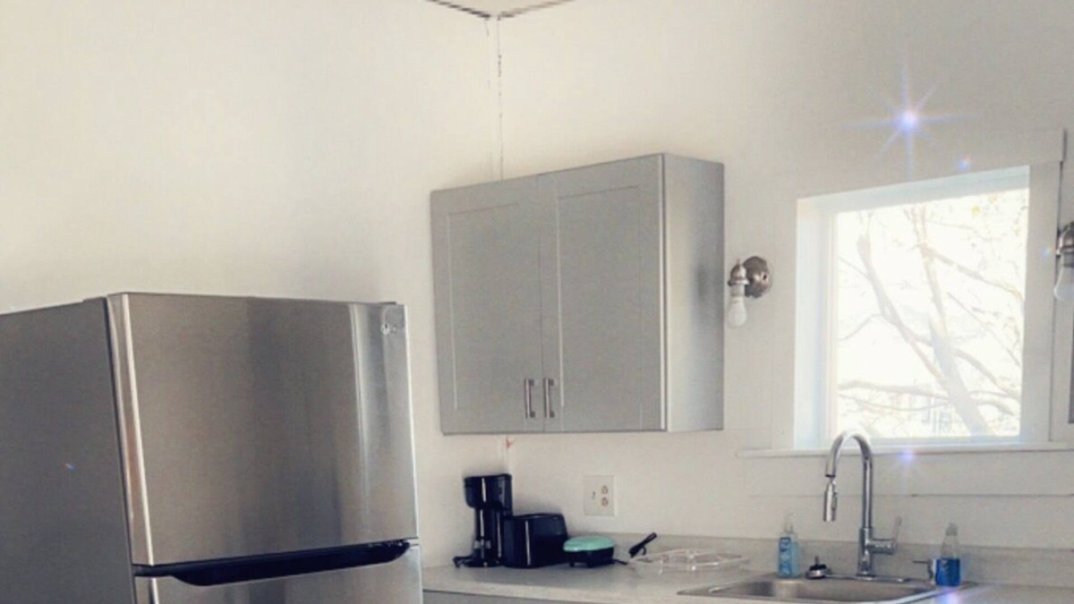 Abington Apartment | Spacious 1bedroom with futon & air mattresses