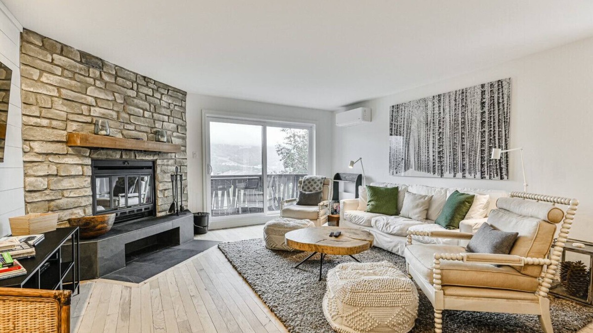 Mont-Tremblant Condo | Spacious 2 BDR with Lake & Mountain Views!