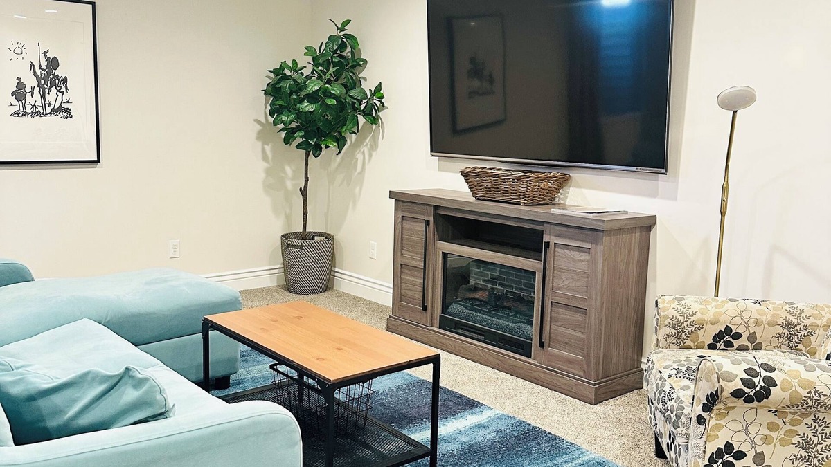 West Jordan Apartment | Spacious 2 Bed/1 Bath Basement Getaway - Sleeps 6