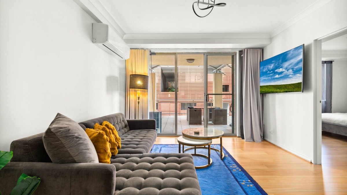 Parramatta Apartment | Spacious 2-Bed Apartment Near Parramatta CBD