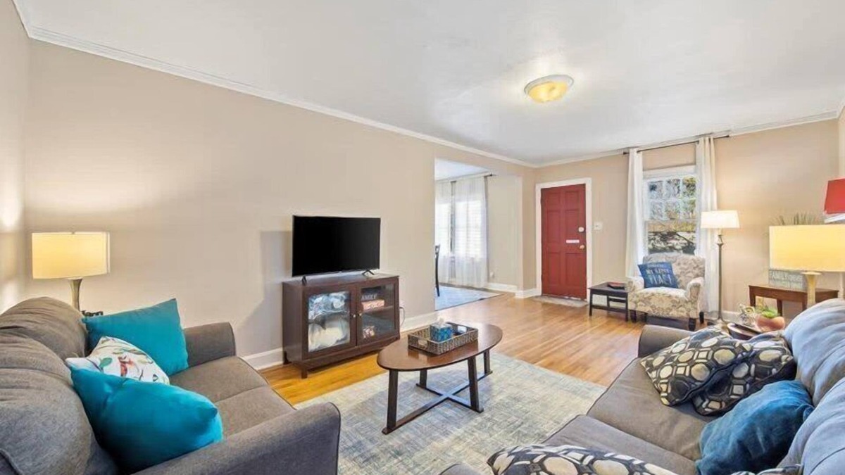 Tulsa House | Spacious 2 bedroom, 1 bathroom house in Tulsa!