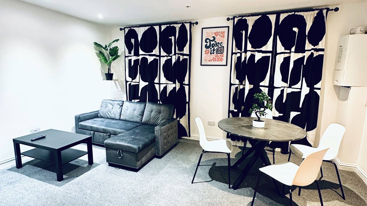 Nightingale Apartment | Spacious 2 Bedroom Apartment In Balham