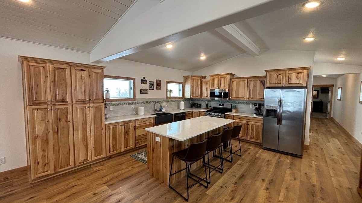 Kamas House | Spacious 2 Bedroom Apartment Minutes from Park City Attractions