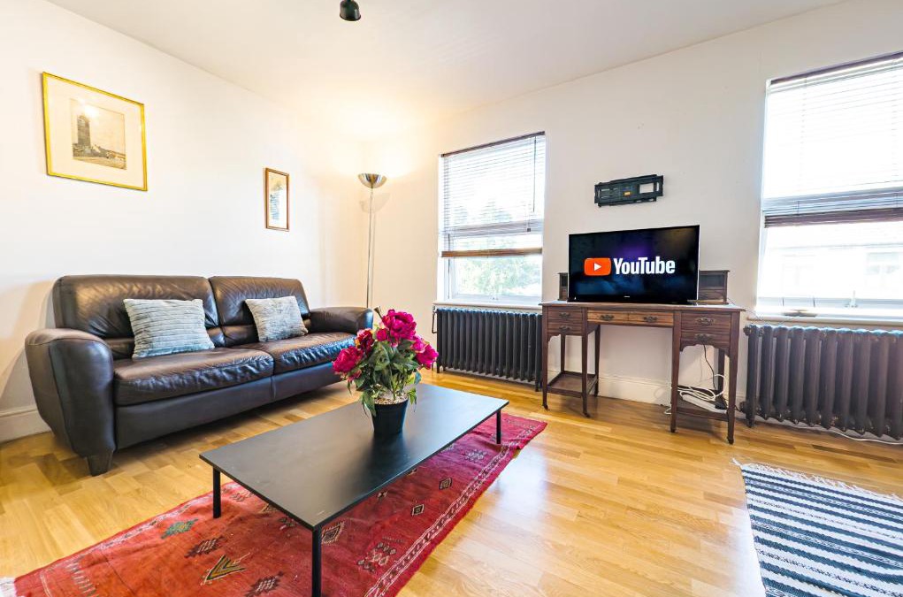 Hackney Downs Apartment | Spacious 2 Bedroom Apartment in Hackney