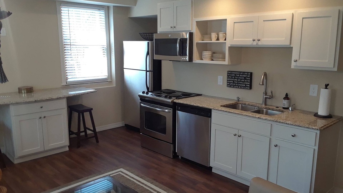 Sandy Springs Apartment | Spacious 2 Bedroom Private Apartment - Atlanta