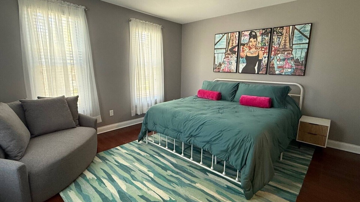 Lexington Apartment | Spacious 2 Bedroom Upstairs Apt in Lexington/Mansfield Monthly Rates Available