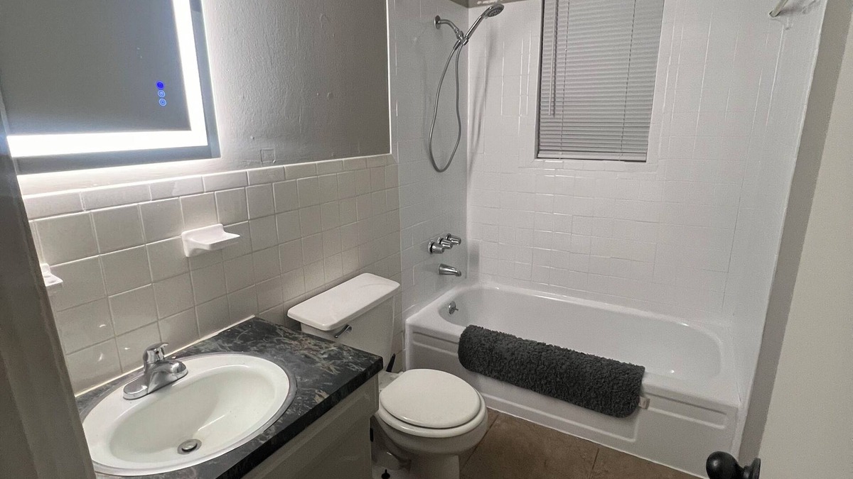 Blytheville Apartment | Spacious 2 bedrooms apartment centrally located in the heart of Blytheville.