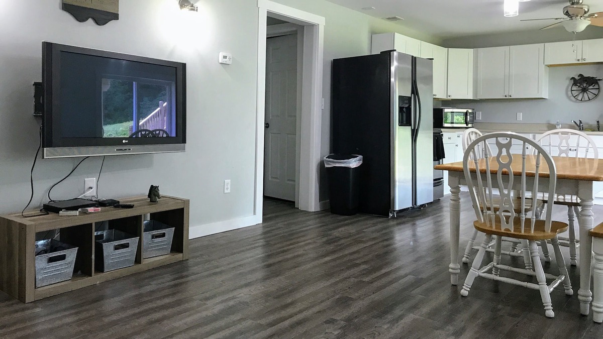Saugerties Apartment | Spacious, 2 BR Condo Next to Horse Shows, Catskill Mountain Views