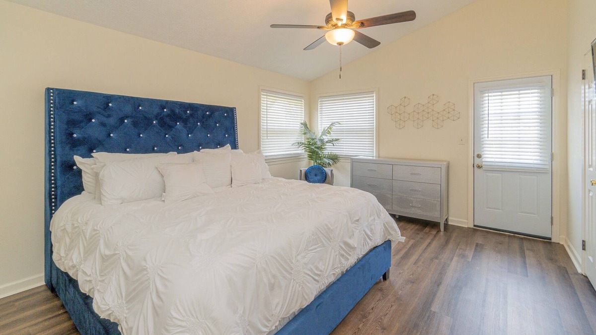 Gunter Afs House | Spacious 2 BR Westminster Wonder w/Porch & Office