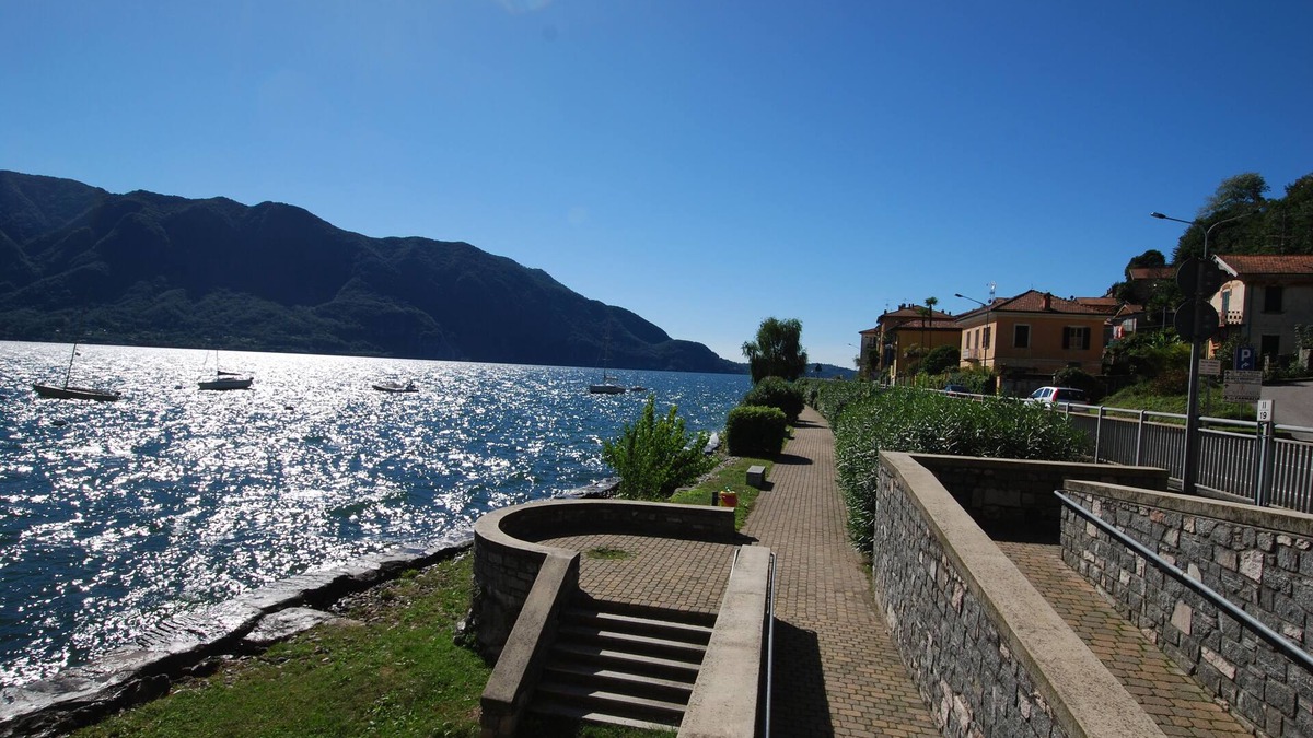 Ghiffa Apartment | Spacious 2-room apartment with dream lake view & private beach right on the lake