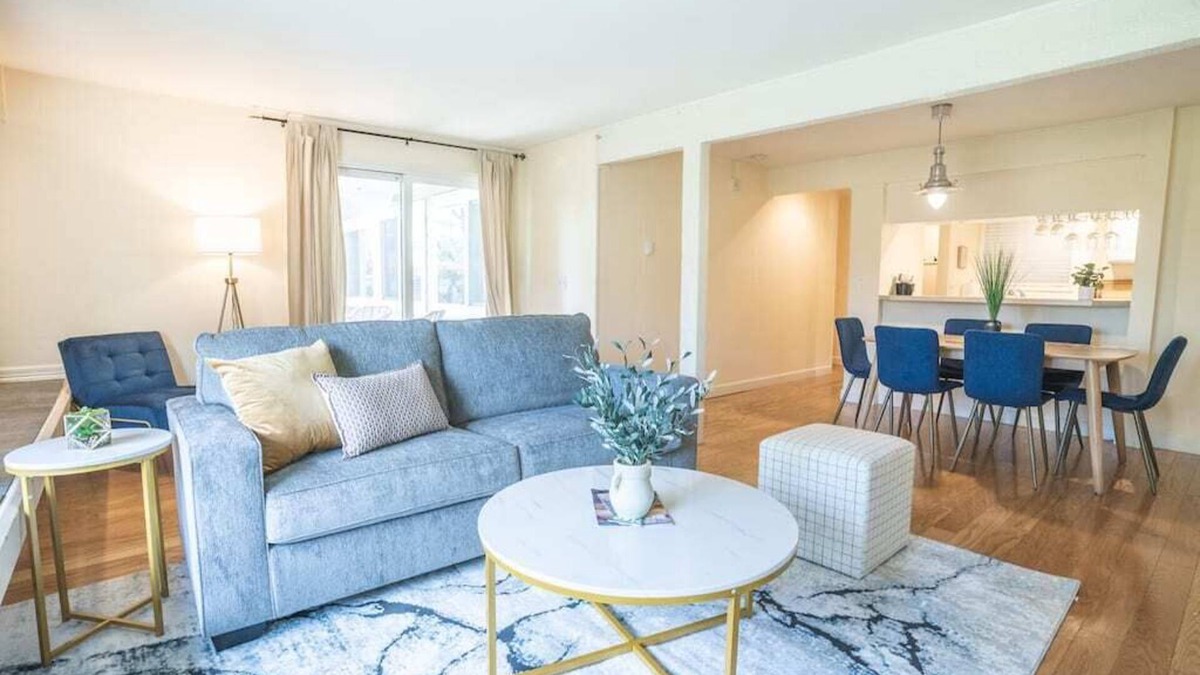 Grass Lawn Apartment | Spacious 2B2B Condo near downtown & Microsoft