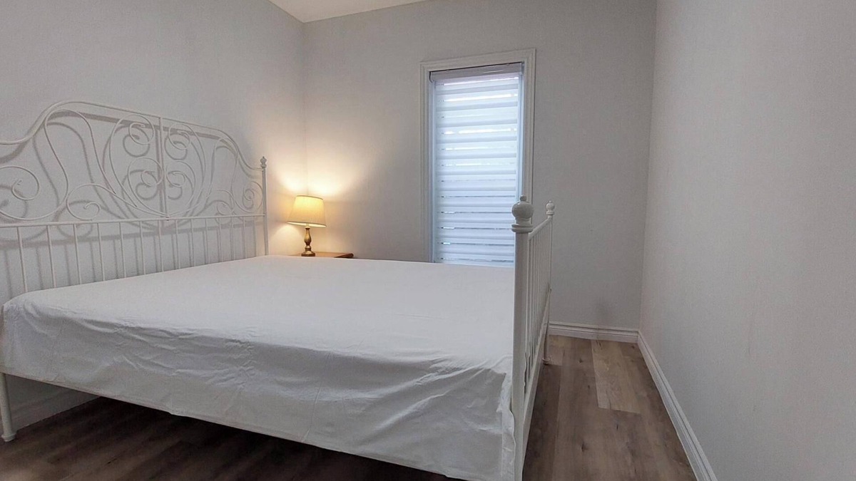 McMasterville Apartment | Spacious 2BR Apartment · Furnished · 31+ Nights