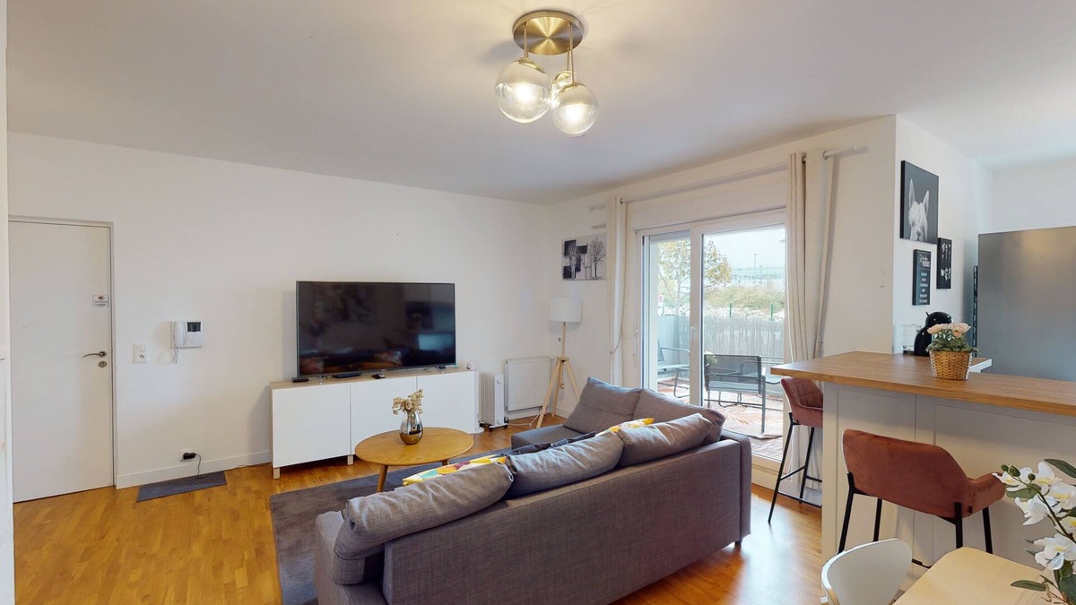 Saint-Denis Apartment | Spacious 2BR APT. Mins from Paris Top Attractions