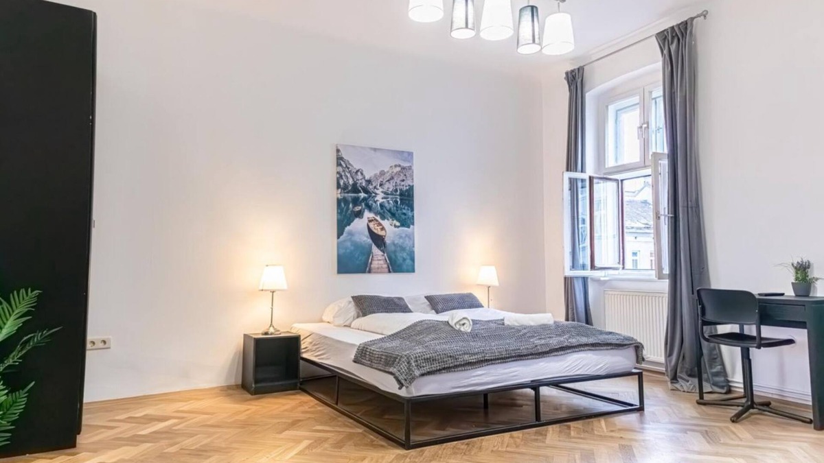 Neulerchenfeld Apartment | Spacious 2BR Apt. @ Wiener Stadthalle/Well Located