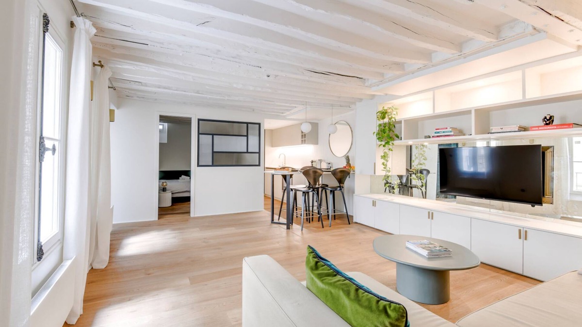 Quartier des Invalides Apartment | Spacious 2BR by Musee d'Orsay - Seine