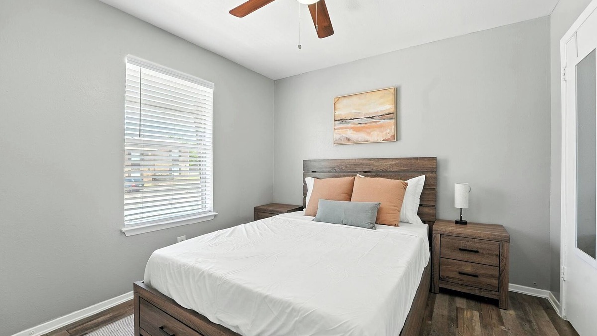 Southridge Apartment | Spacious 2BR Furnished Apartment I Pool