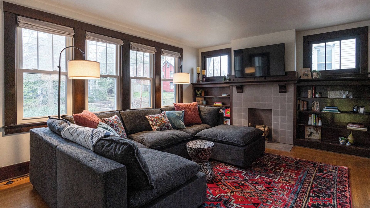 Edgewood House | Spacious 2BR in Quiet Duplex | Near CMU | Frick Park | Downtown