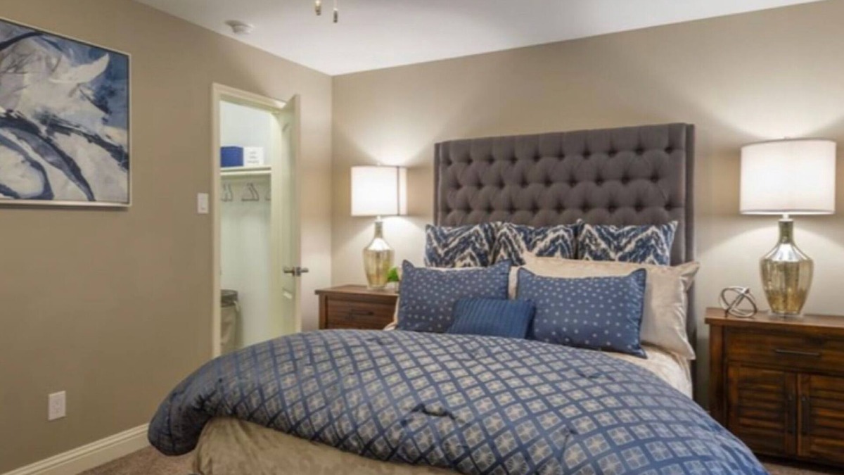 Astrodome Apartment | Spacious 2BR @ Med Center MD Anderson Gated Walking Distance to 2BR Pool & Gym
