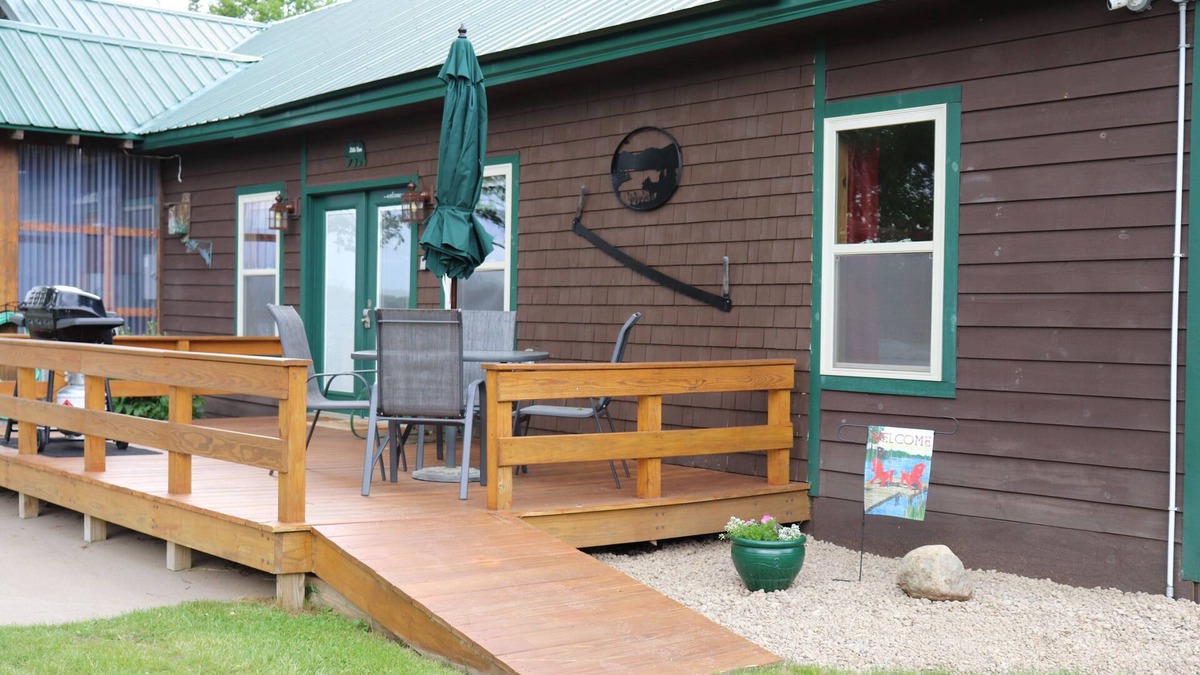Inlet Cabin | Spacious 2br w/custom Adirondack craftsmanship