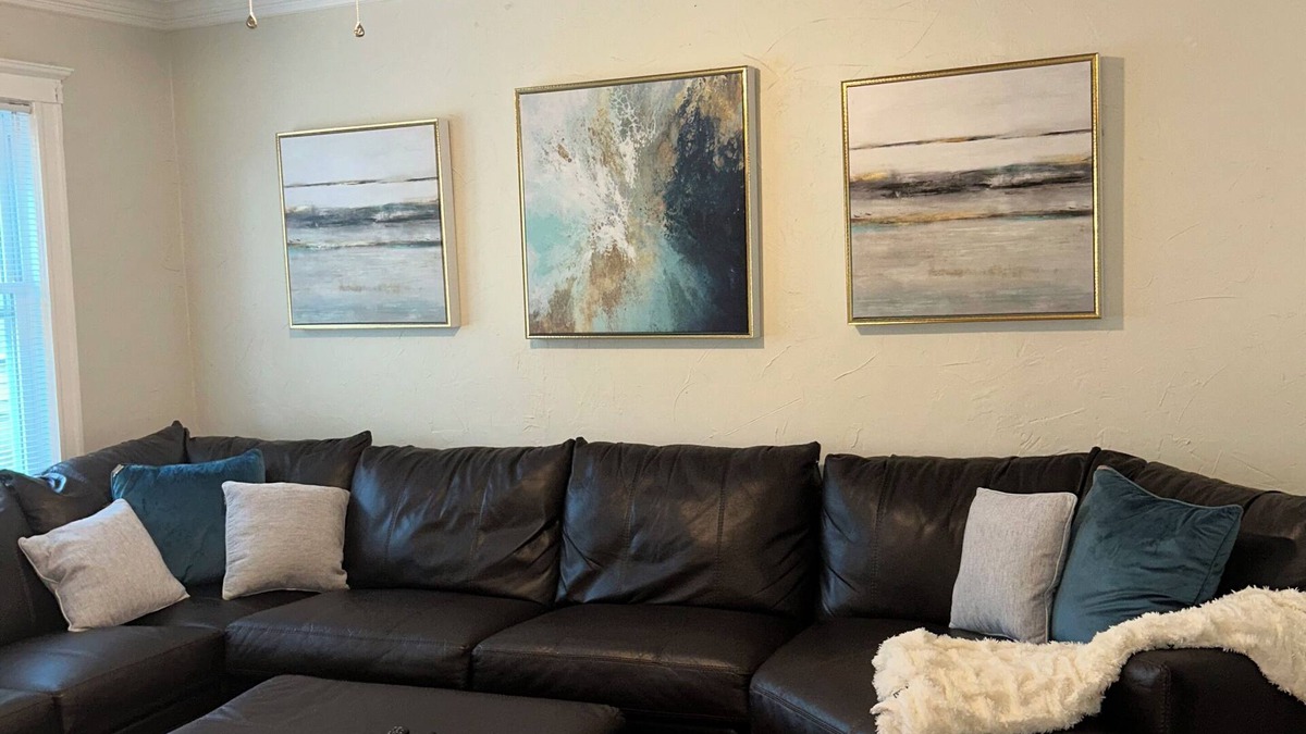 Wellington Hill Apartment | Spacious 2nd fl 4 bedroom 2 bath apartment