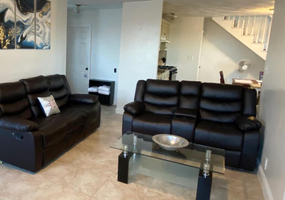 Gloucester Apartment | Spacious 2nd floor Suite