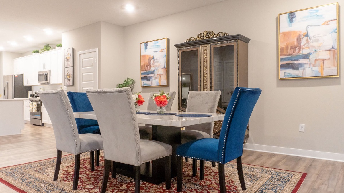 Carmel House | Spacious 3 Bed 2.5 bath Townhome with Pool Access!!