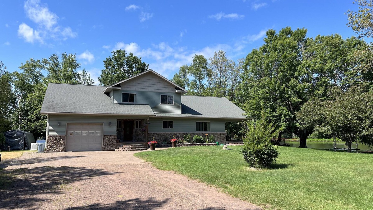 Gwinn House | Spacious 3 bed/3 bath Lake Home sleeps 12