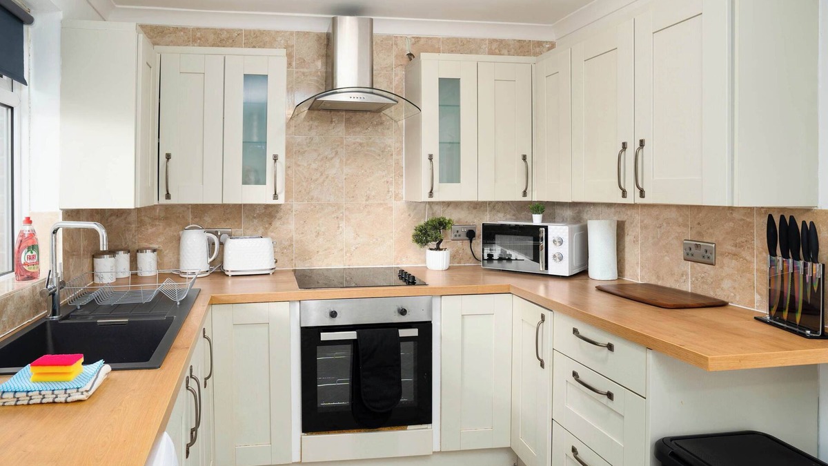 Washington House | Spacious - 3 Bed - Free Parking