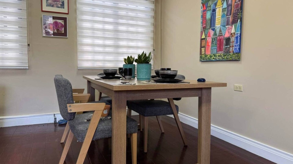 Newtown Apartment | Spacious 3-bedroom apartment with WiFi, AC in lovely Port of Spain