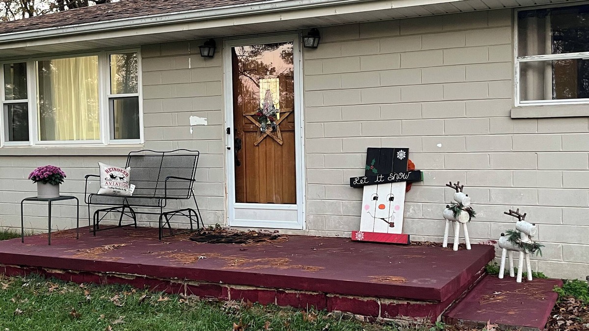 Roaring River House | Spacious 3-Bedroom Retreat, Fully Handicap Accessible!