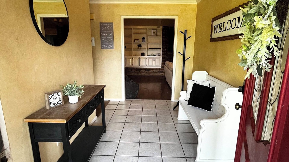 Amarillo House | Spacious 3 bedroom, 2 bathroom home