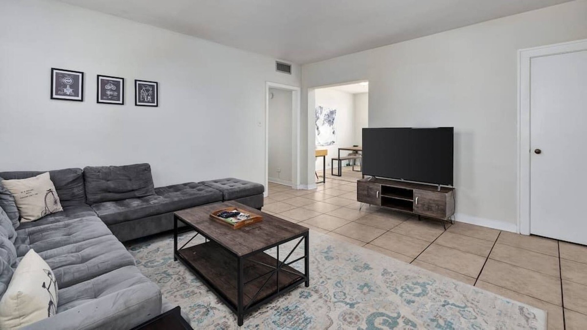 Anniston Apartment | Spacious 3 Bedroom Apartment close to everything!