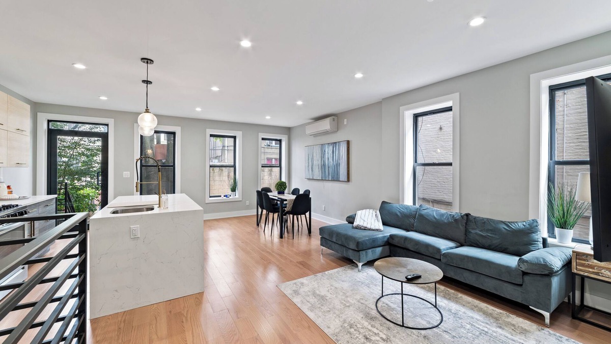 East Flatbush Apartment | Spacious 3-bedroom apartment with WiFi, AC in charming Brooklyn
