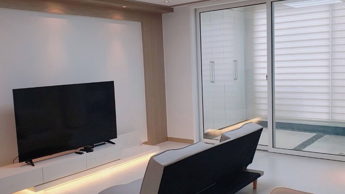 Dunsan-dong Apartment | Spacious 3-bedroom apartment with AC, WiFi in charming Daejeon