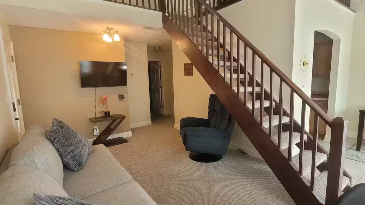 Slidell Apartment | Spacious 3-Bedroom Apartment Perfect for Families and Groups