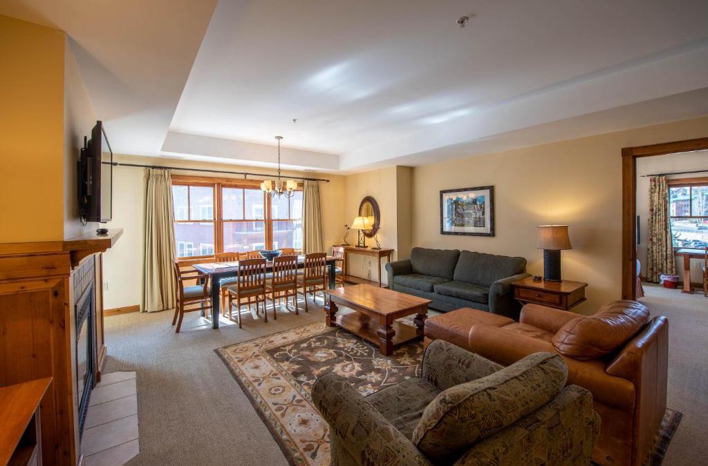 Crested Butte Apartment | Spacious 3 Bedroom Condo with Balcony in Mountaineer Square condo