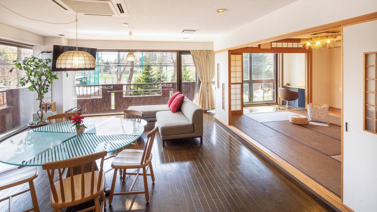Toyohira Apartment | Spacious 3-bedroom family-friendly parkside apartment w/WiFi in charming Sapporo