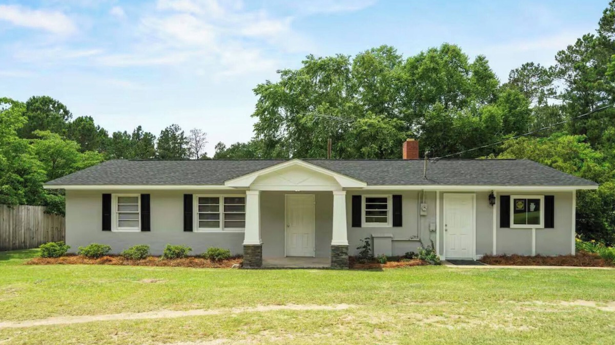 Hartsville House | Spacious 3-bedroom home in natural setting