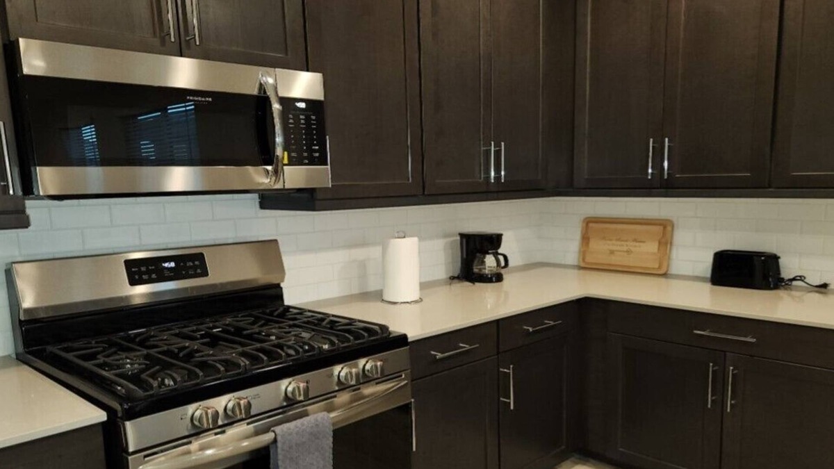 Estrella Village House | Spacious 3-bedroom house in charming Tolleson with 2 Car Garage +