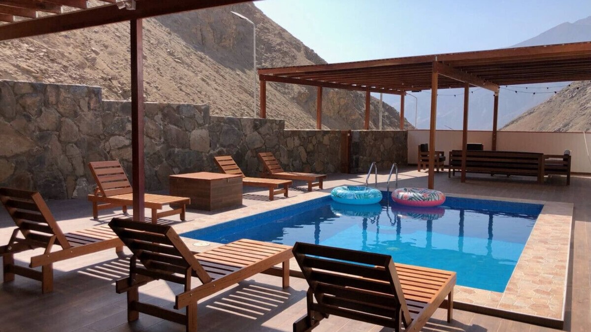 Calango House | Spacious 3-bedroom and 2 bathroom home with private pool and patio and free Wi-Fi