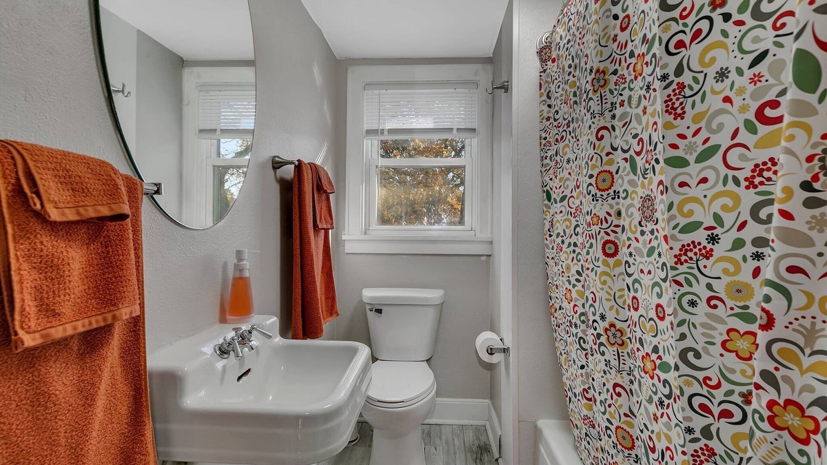 St. Cloud Apartment | Spacious 3-bedroom with WiFi and AC in fabulous St. Cloud