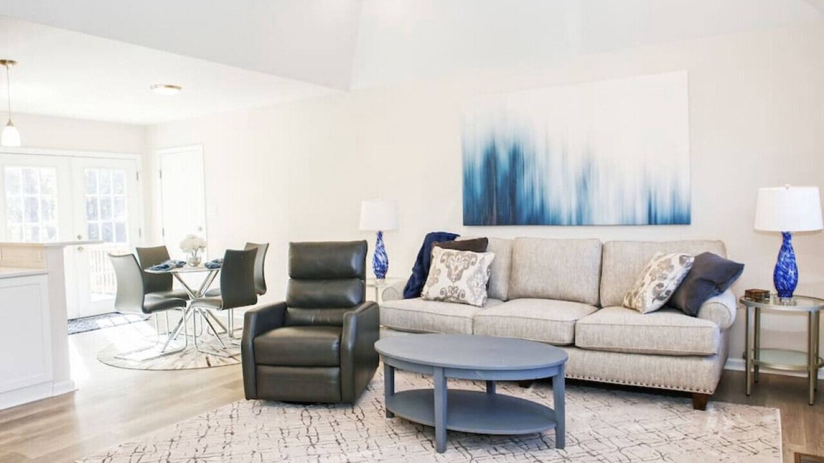 Westport House | Spacious 3 BR Home 2 Minutes to Lake Norman