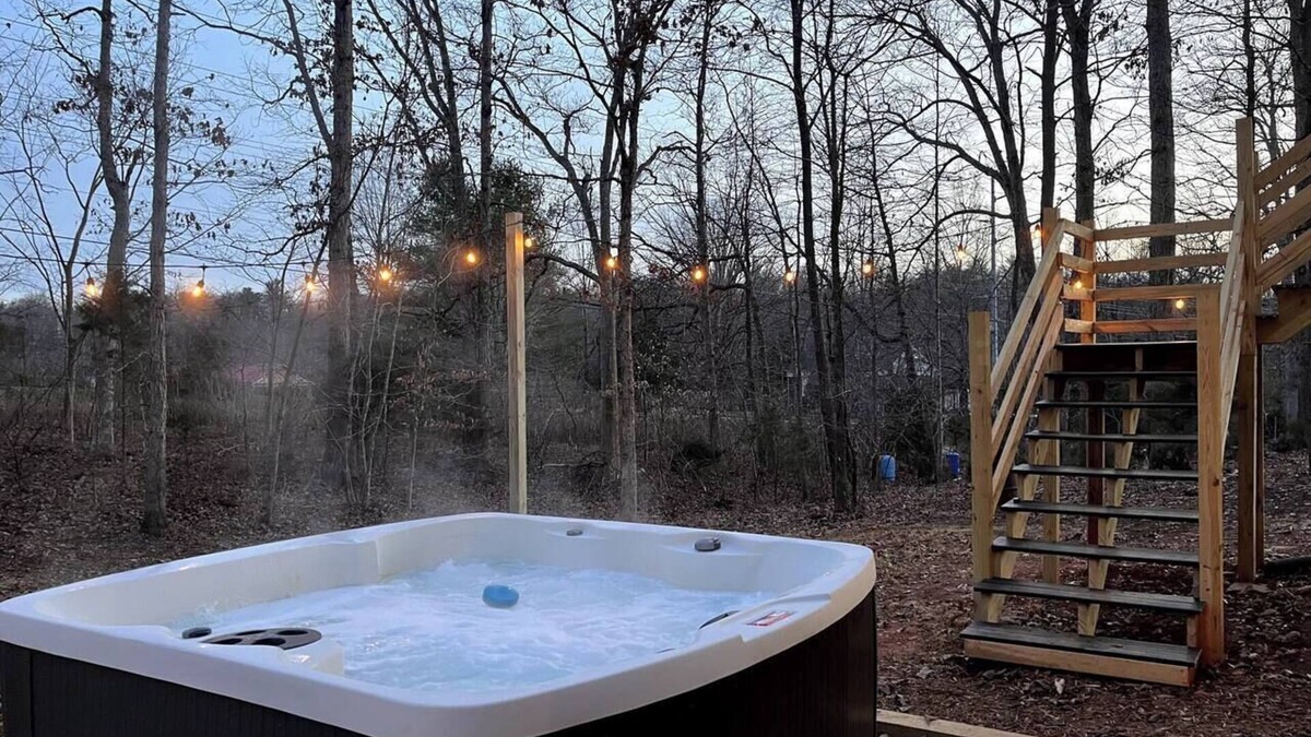 Faber House | Spacious 3 BR Hot Tub Wine Trail Wintergreen