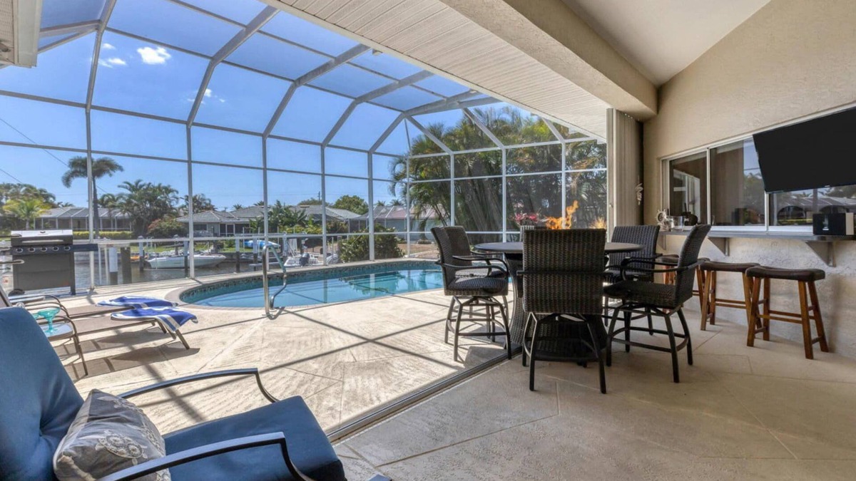 Charlotte Harbor House | 🥇 Spacious 3bd waterfront villa with a private pool (CH868)